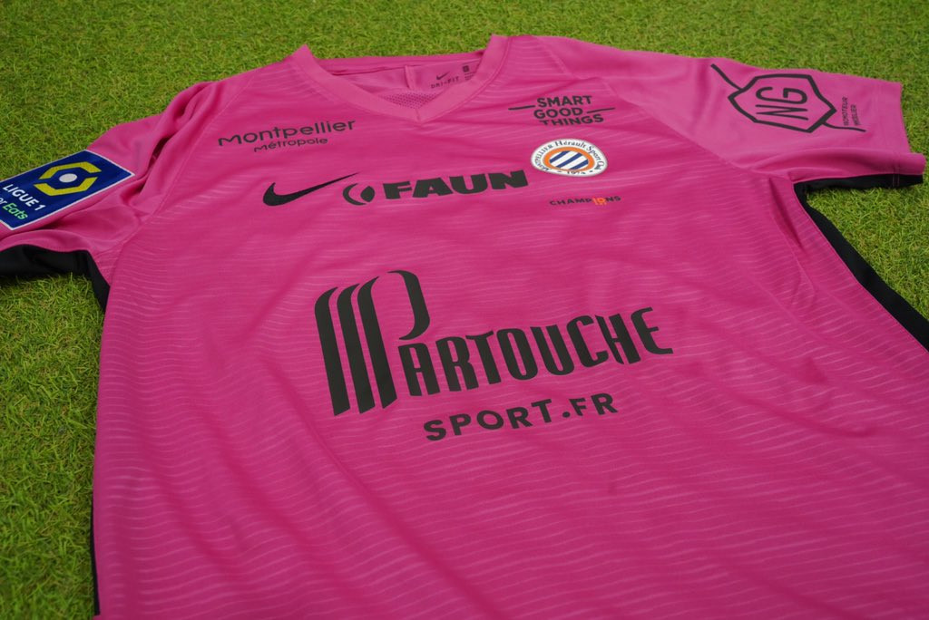 Montpellier HSC 2021-22 Pink October Kit