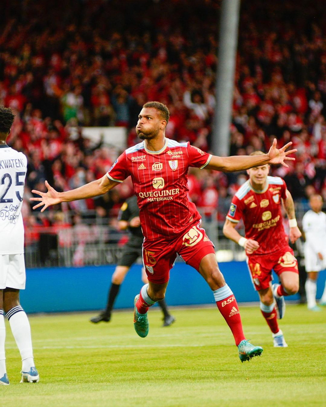 Stade Brestois 2021-22 Anniversary Kit