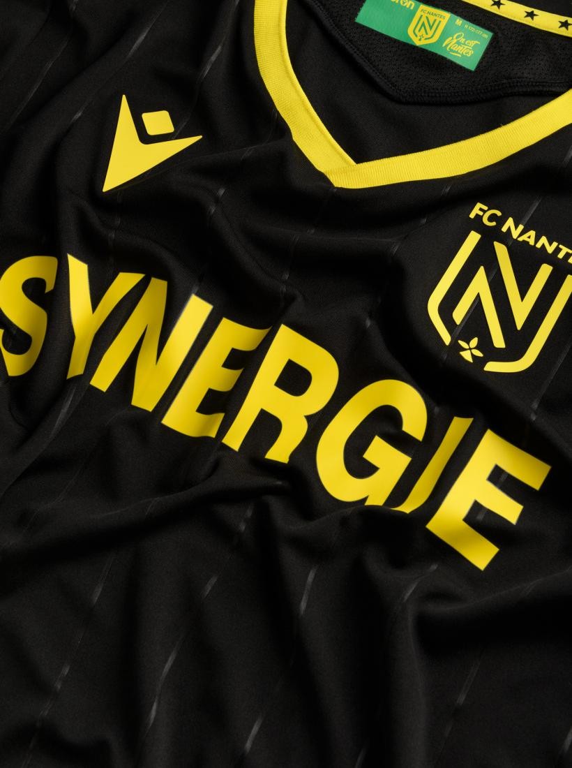 FC Nantes 2020-21 Away Kit