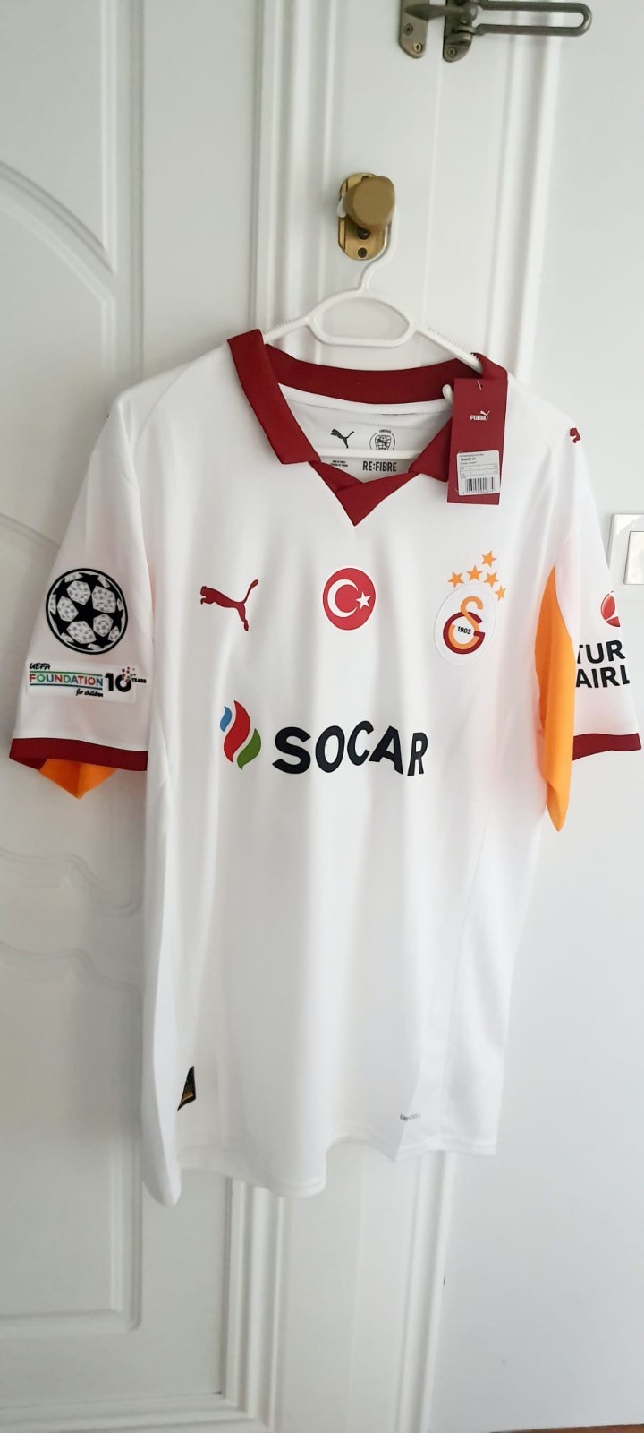 Galatasaray 2025-26 Champions League Away Kit