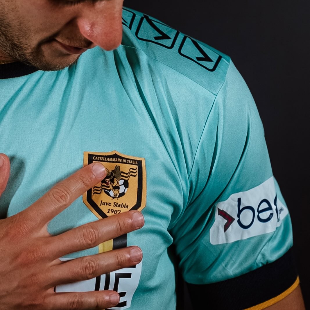 Juve Stabia 2025-26 Cup GK Kit