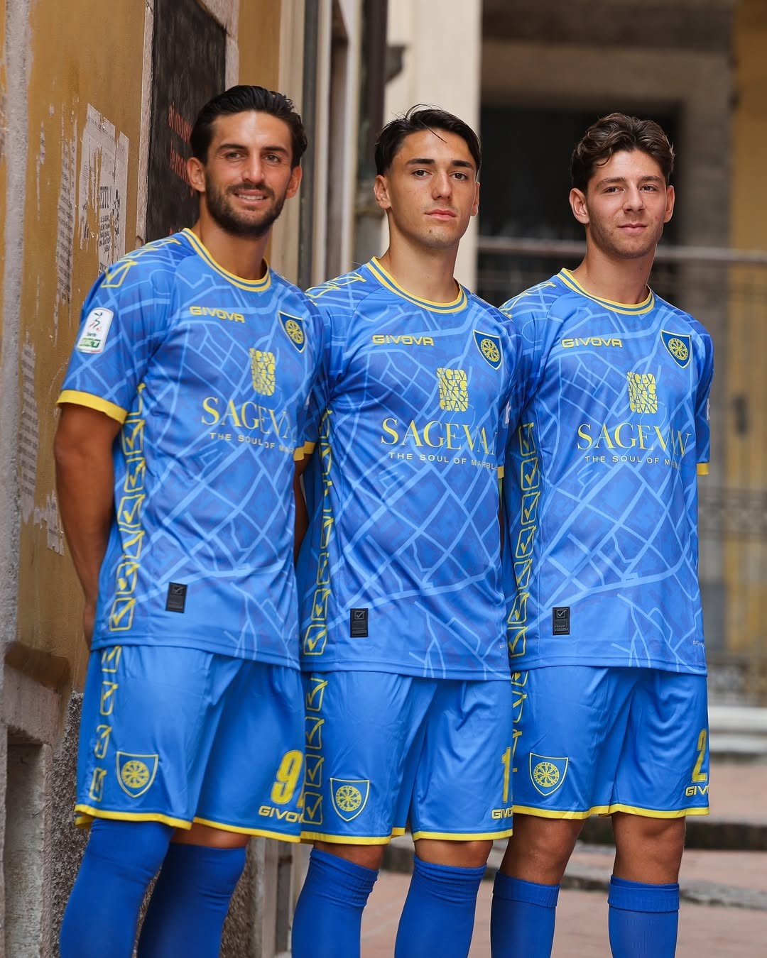 Carrarese Calcio 2025-26 Home Kit
