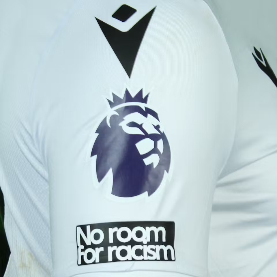 Crystal Palace 2023-24 Away 2 Kit