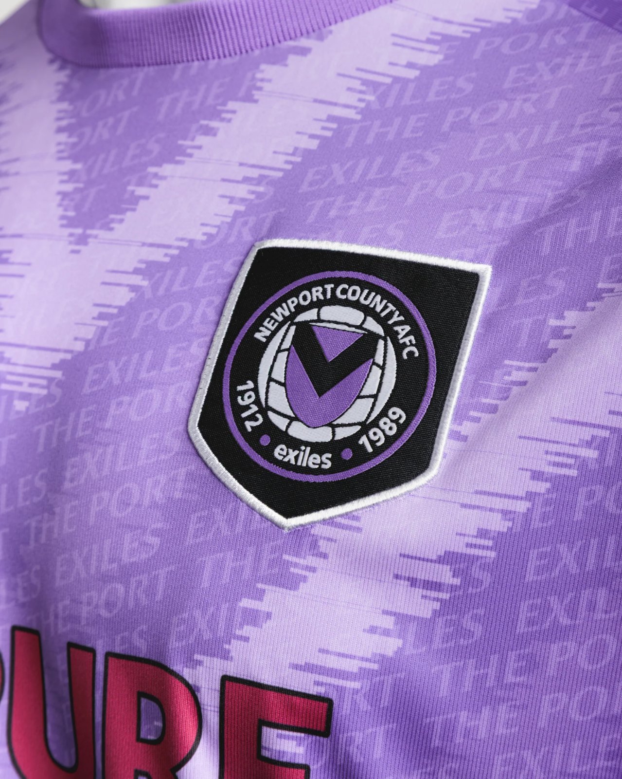 Newport County AFC 2025-26 GK Home Kit