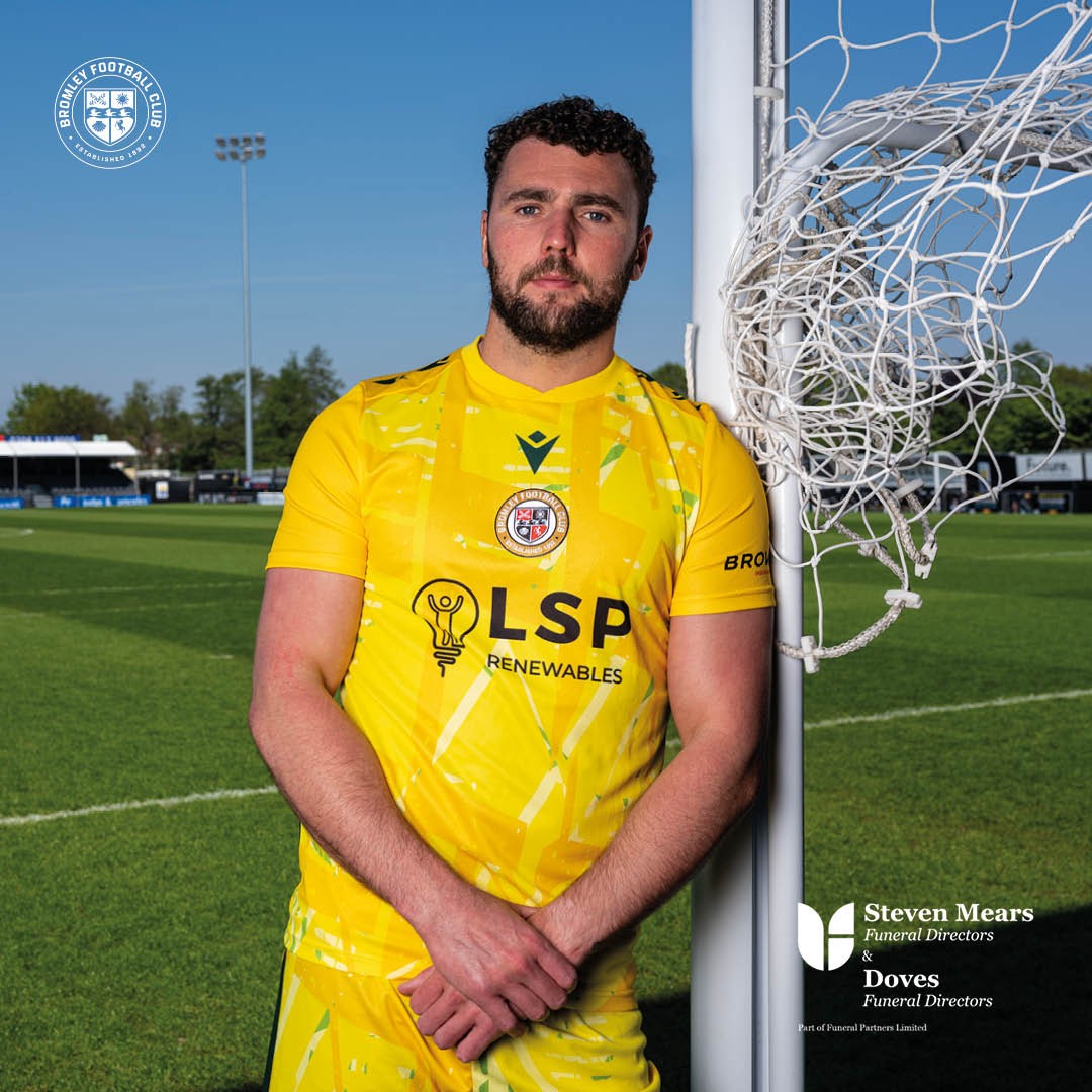 Bromley 2025-26 GK 1 Kit