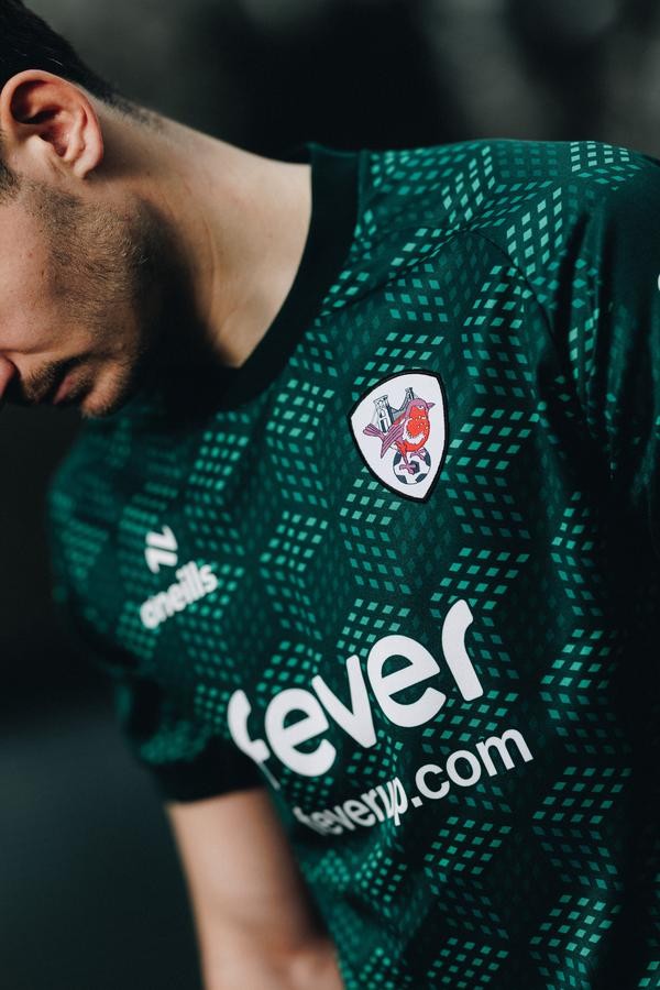 Bristol City 2025-26 GK Special Kit