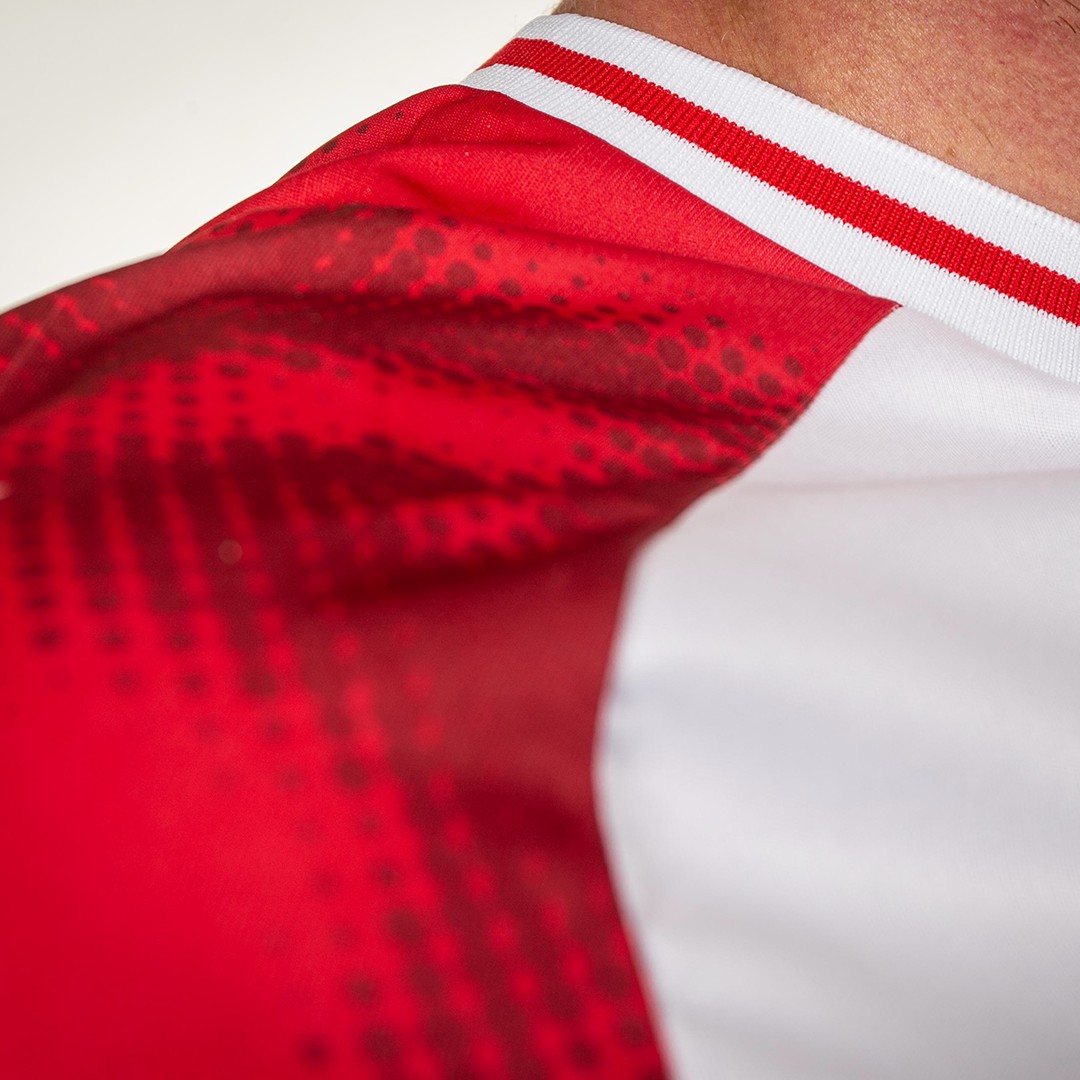 Stevenage 2025-26 Home Kit