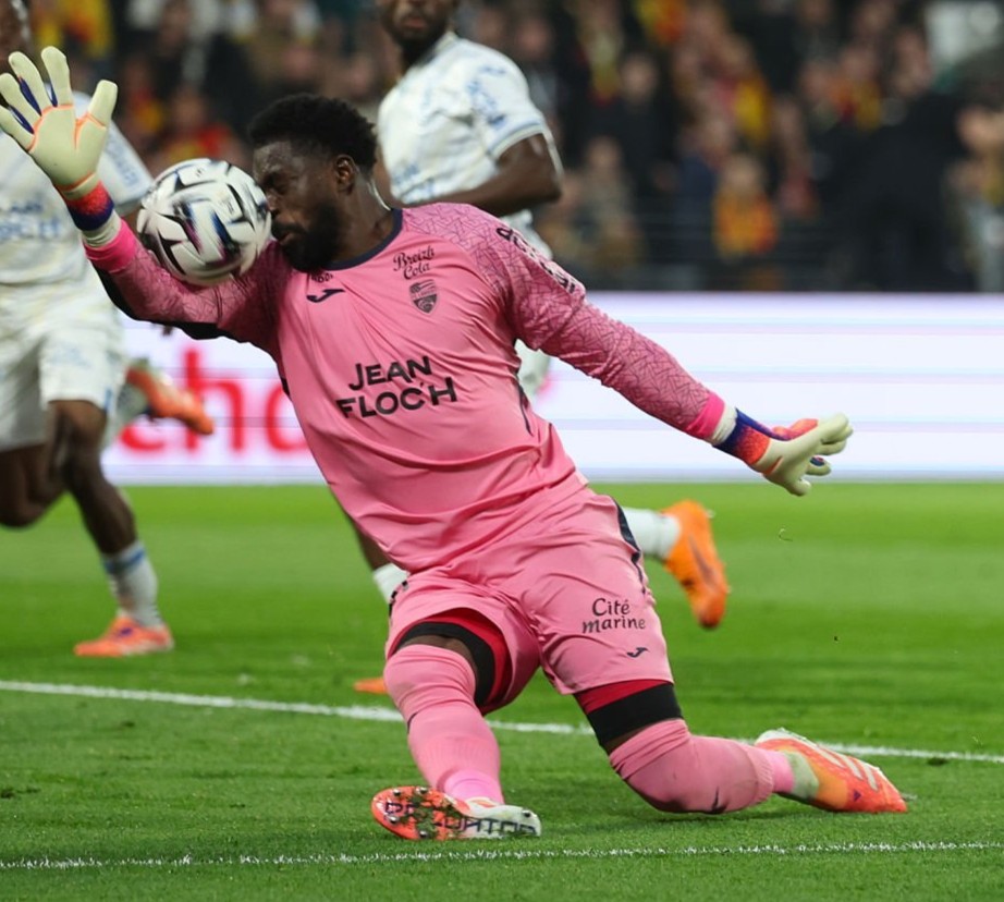 Lorient 2025-26 GK 5 Kit