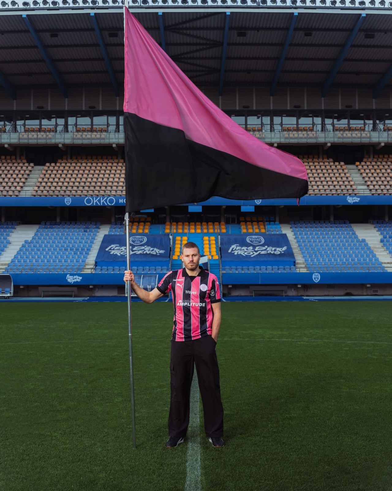 ES Troyes AC 2025-26 Third Kit