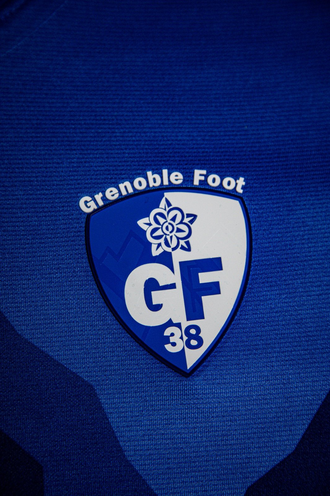 Grenoble Foot 38 2025-26 Home Kit