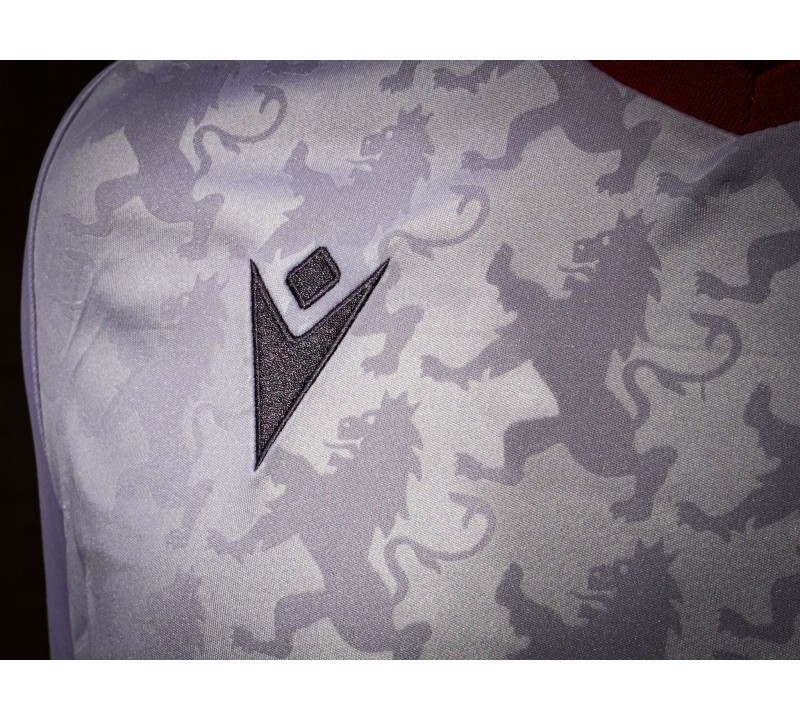 Cultural Leonesa 2025-26 Home Kit