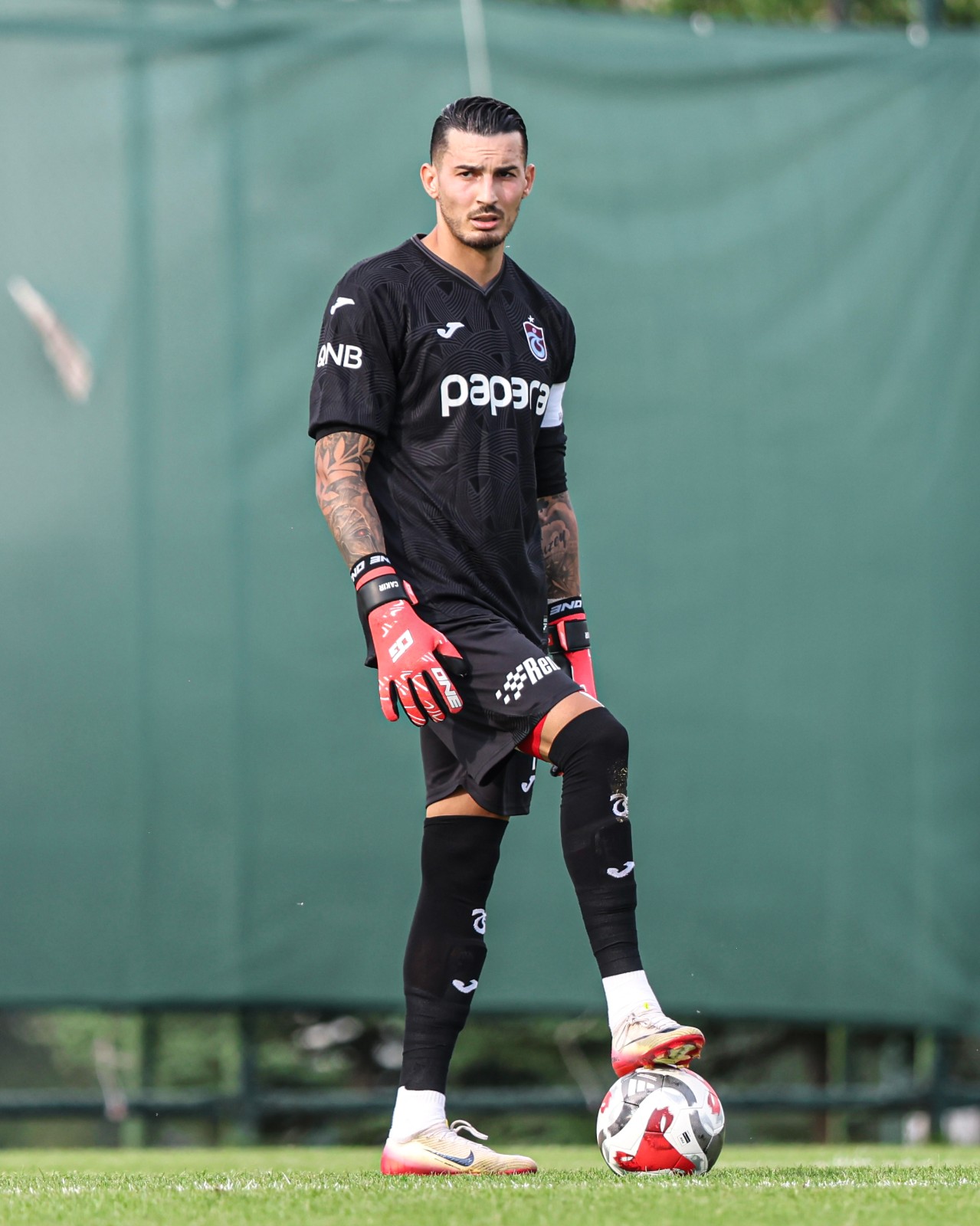 Trabzonspor 2025-26 GK 4 Kit