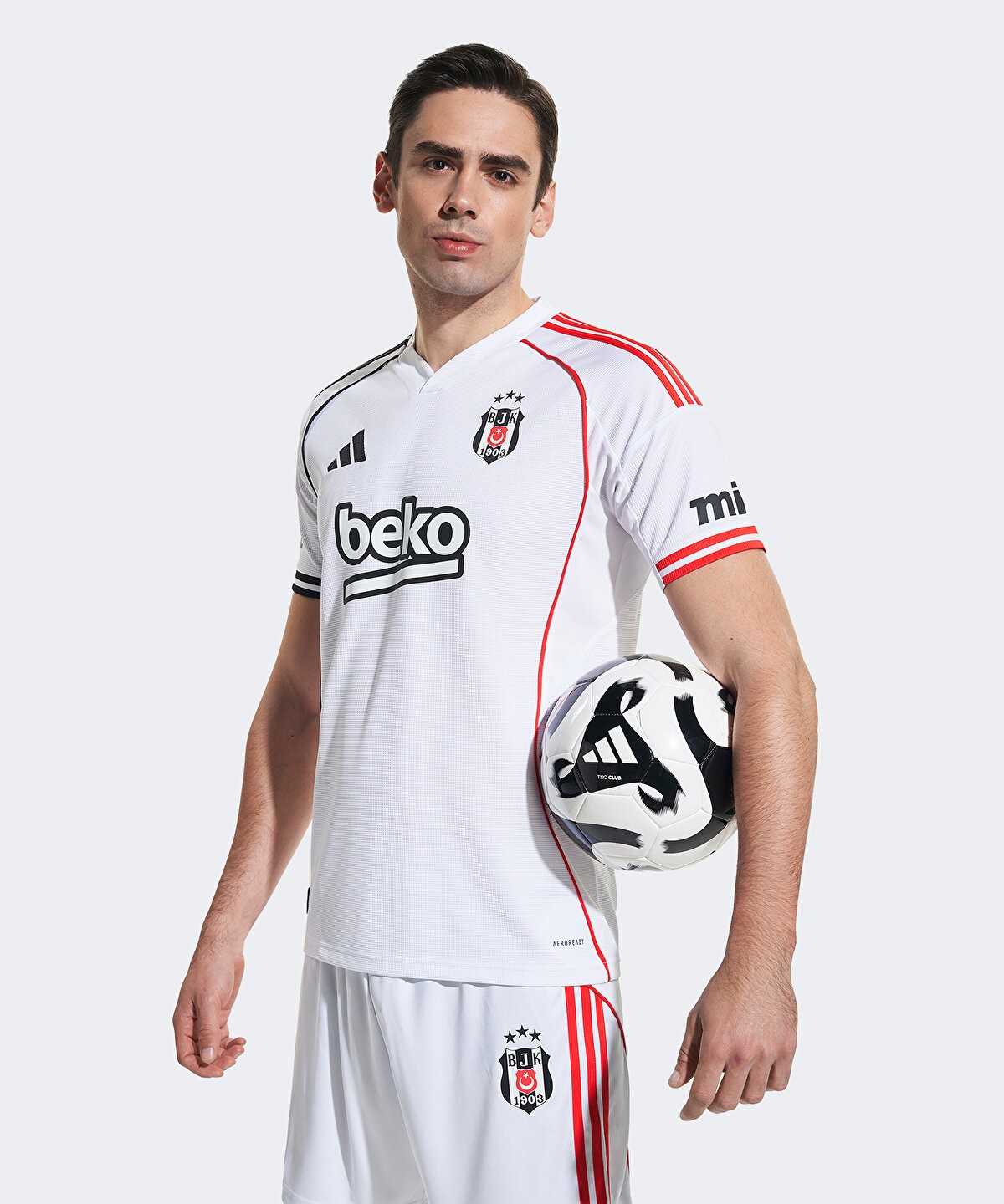 Beşiktaş 2025-26 Home Kit