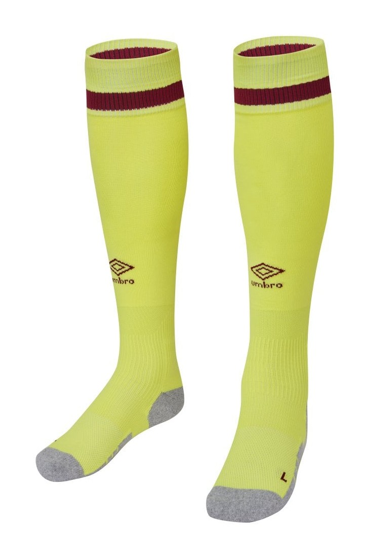 Burnley FC 2023-24 Away Kit