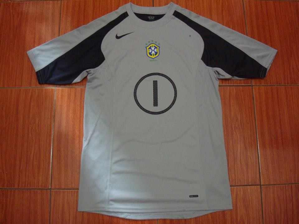 Brazil 2004 GK 1 Kit