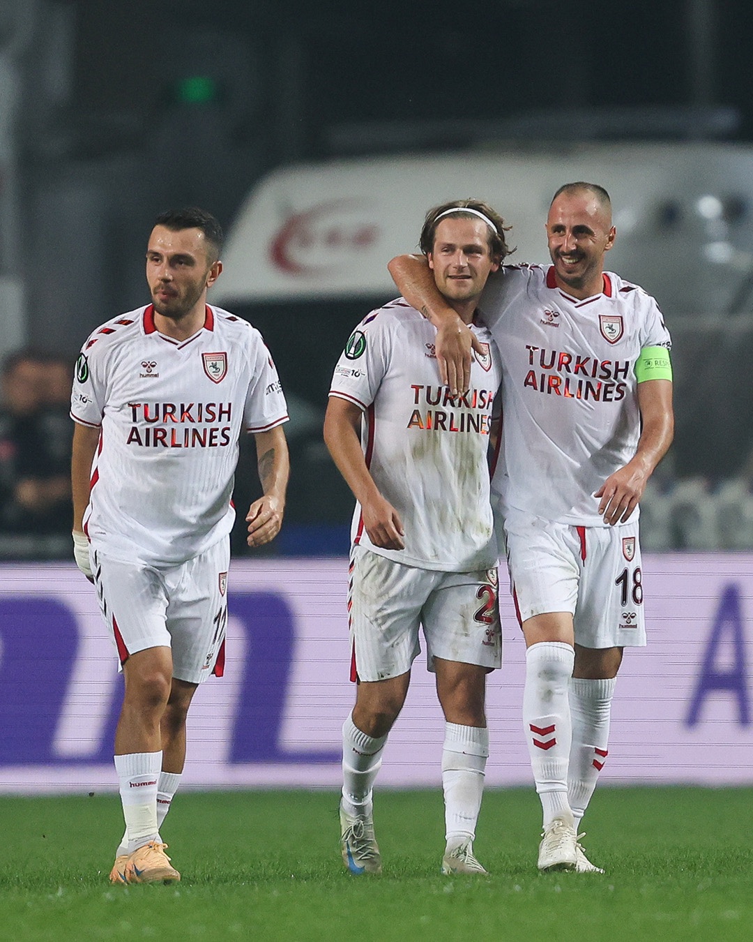 Samsunspor 2025-26 Conference League Away Kit