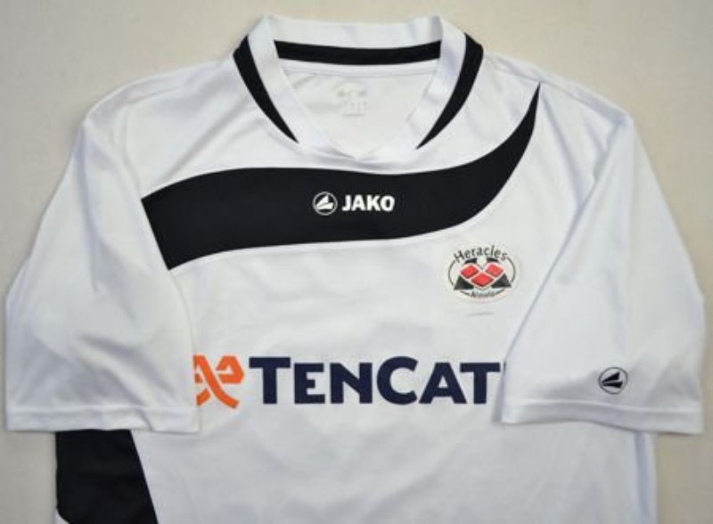 Heracles Almelo 2010-11 Third Kit
