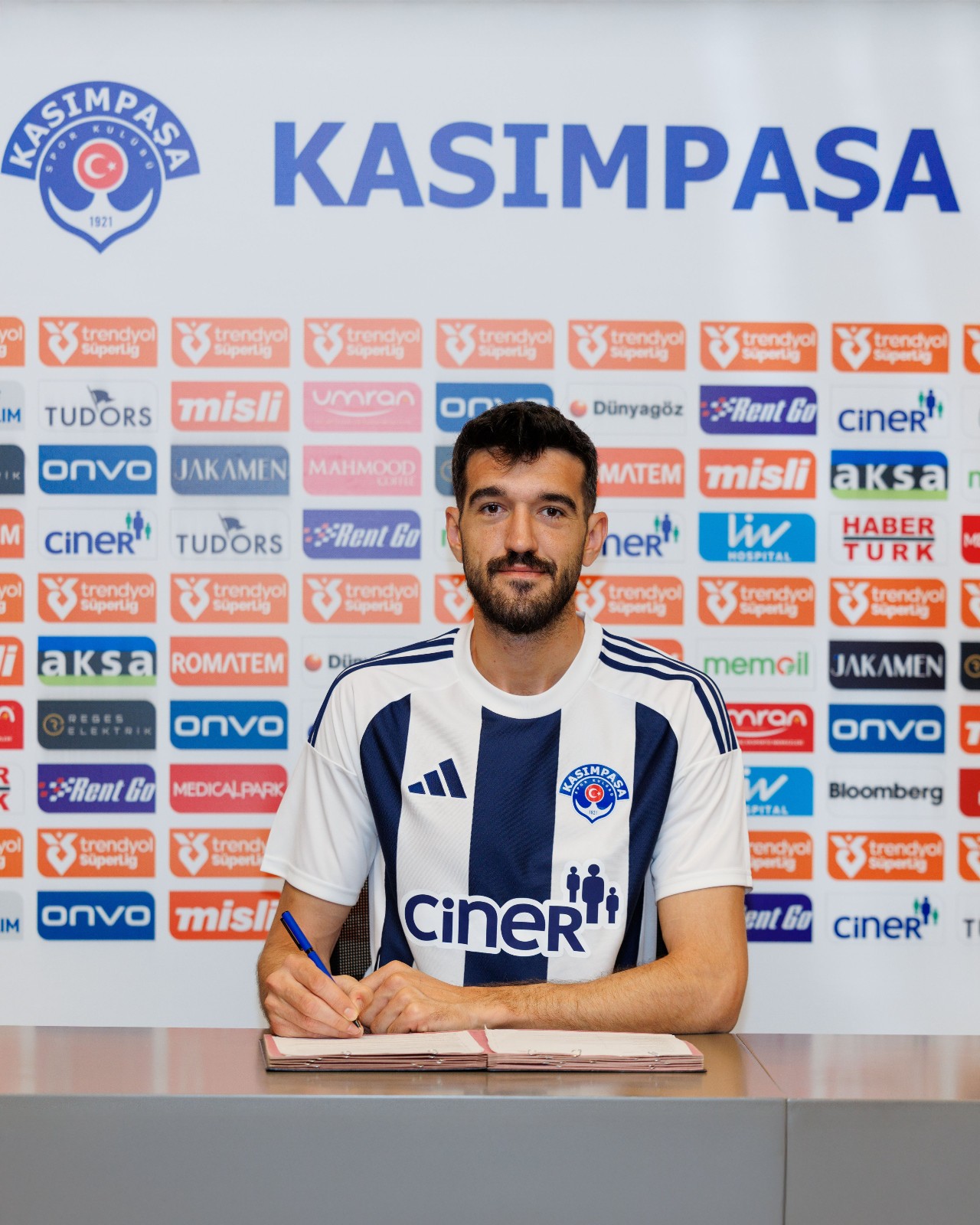 Kasımpaşa 2025-26 Home Kit
