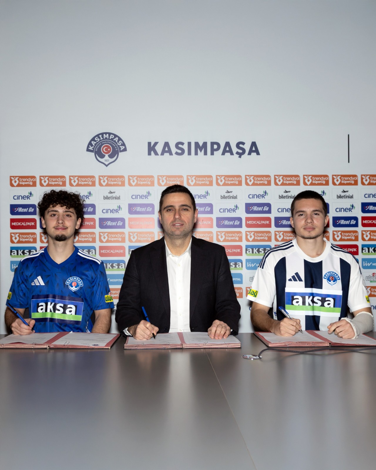 Kasımpaşa 2025-26 Home V2 Kit