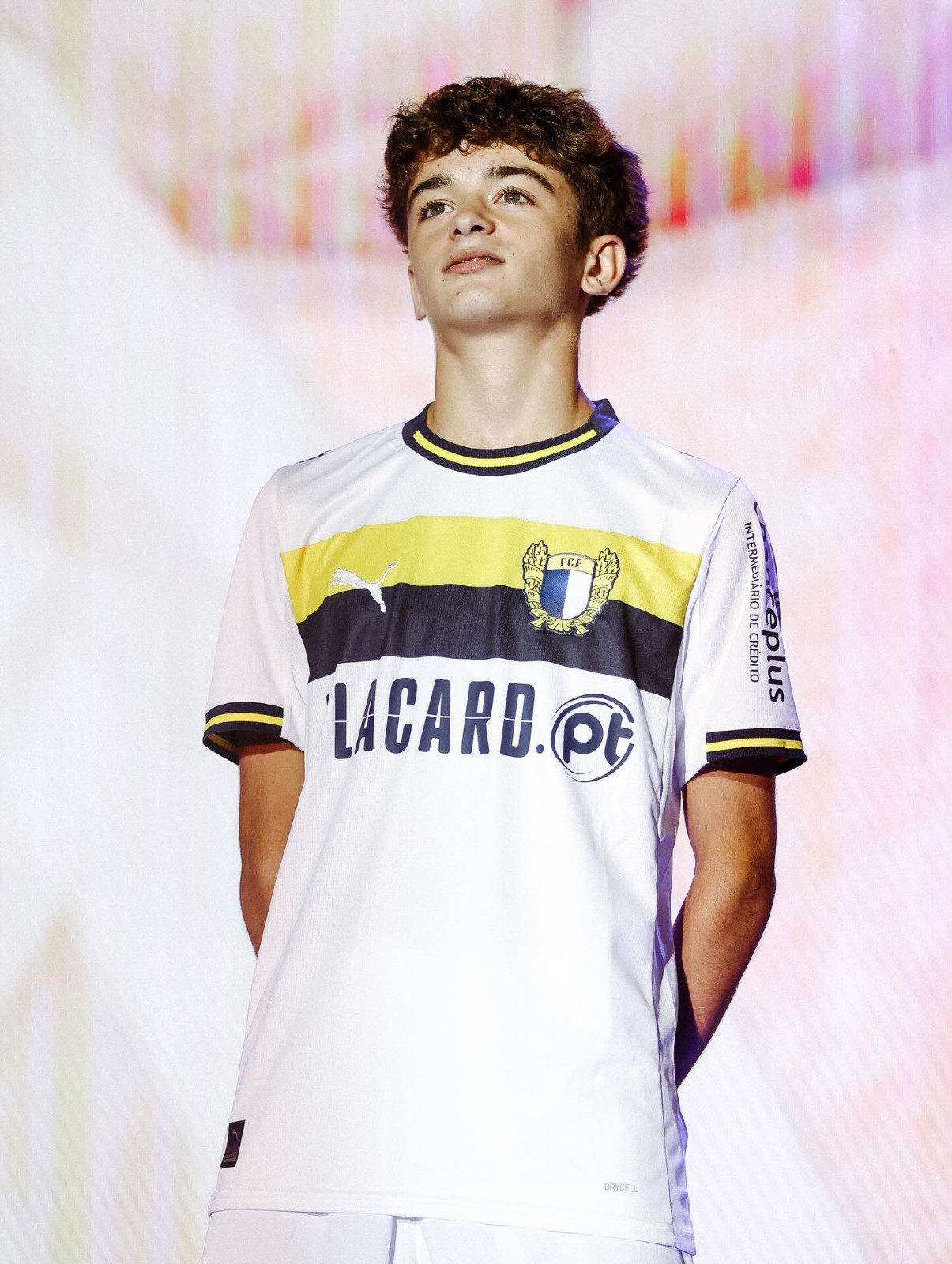 Famalicão 2025-26 Home Kit