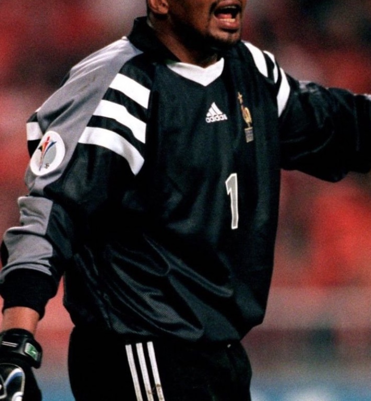 France 2000 GK 2 Kit