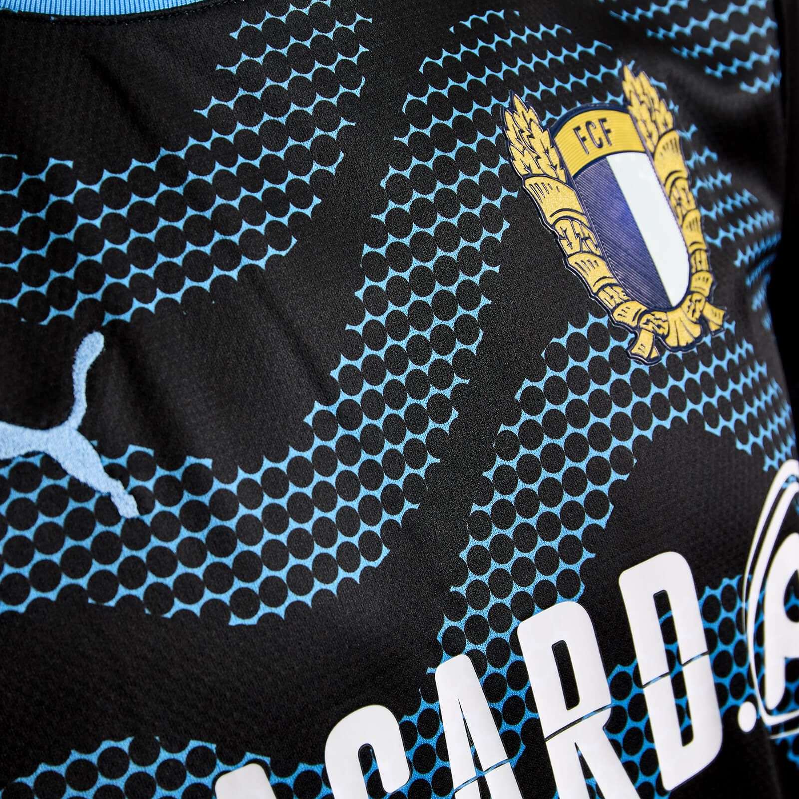 Famalicão 2025-26 GK 1 Kit