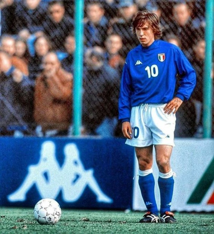 Italy 1999 Home Kit