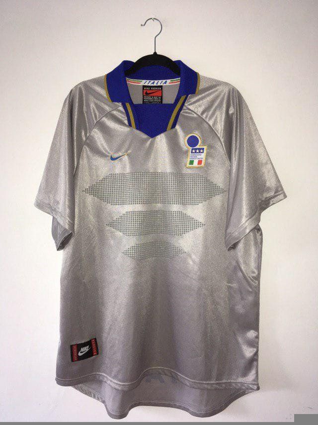 Italy 1996 GK 1 Kit