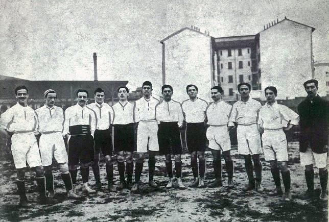 Italy 1910 Home Kit