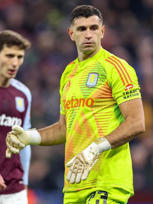 Aston Villa 2024-25 GK 4 Kit