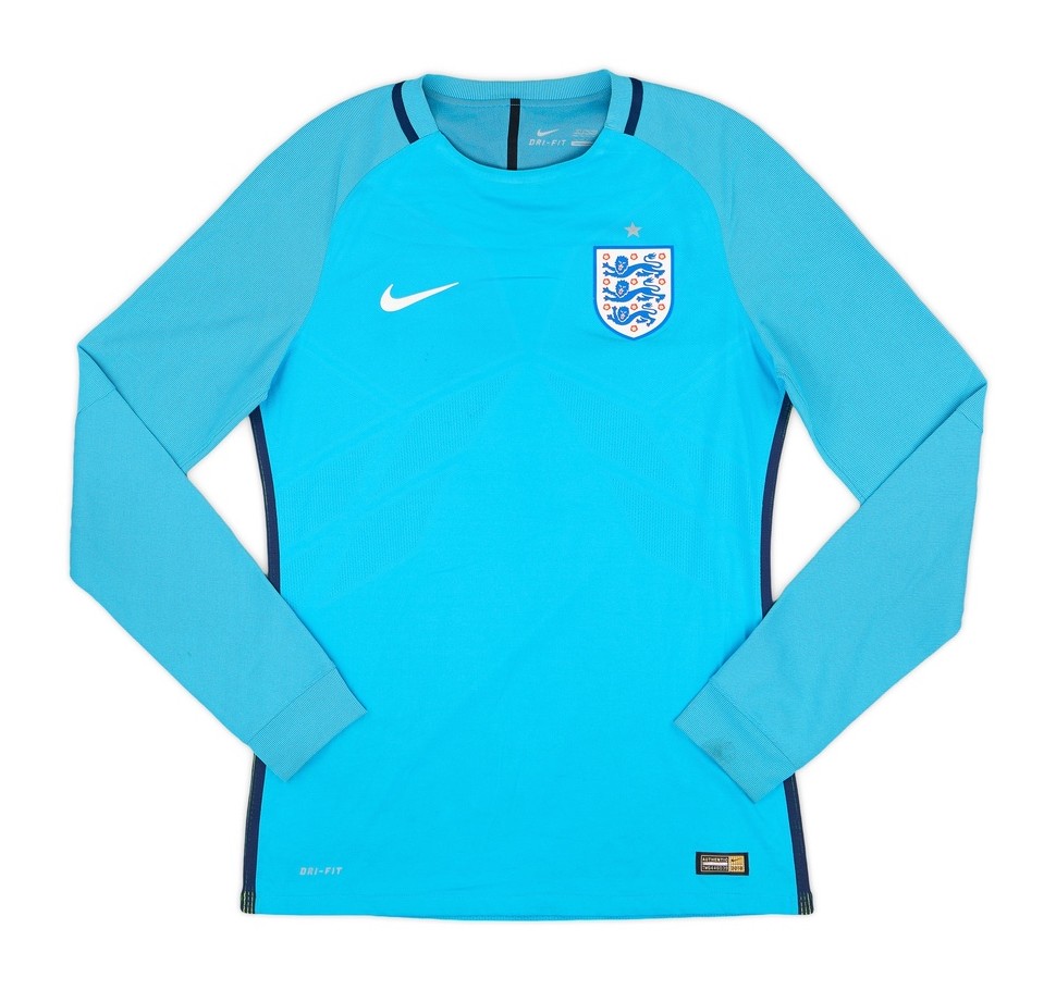 England 2016 GK 2 Kit