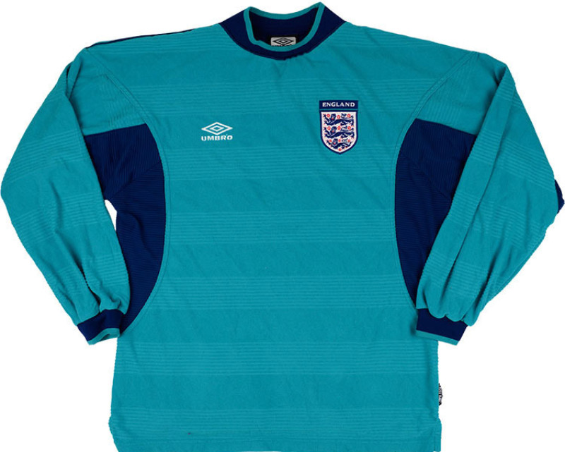 England 2000 GK Kit