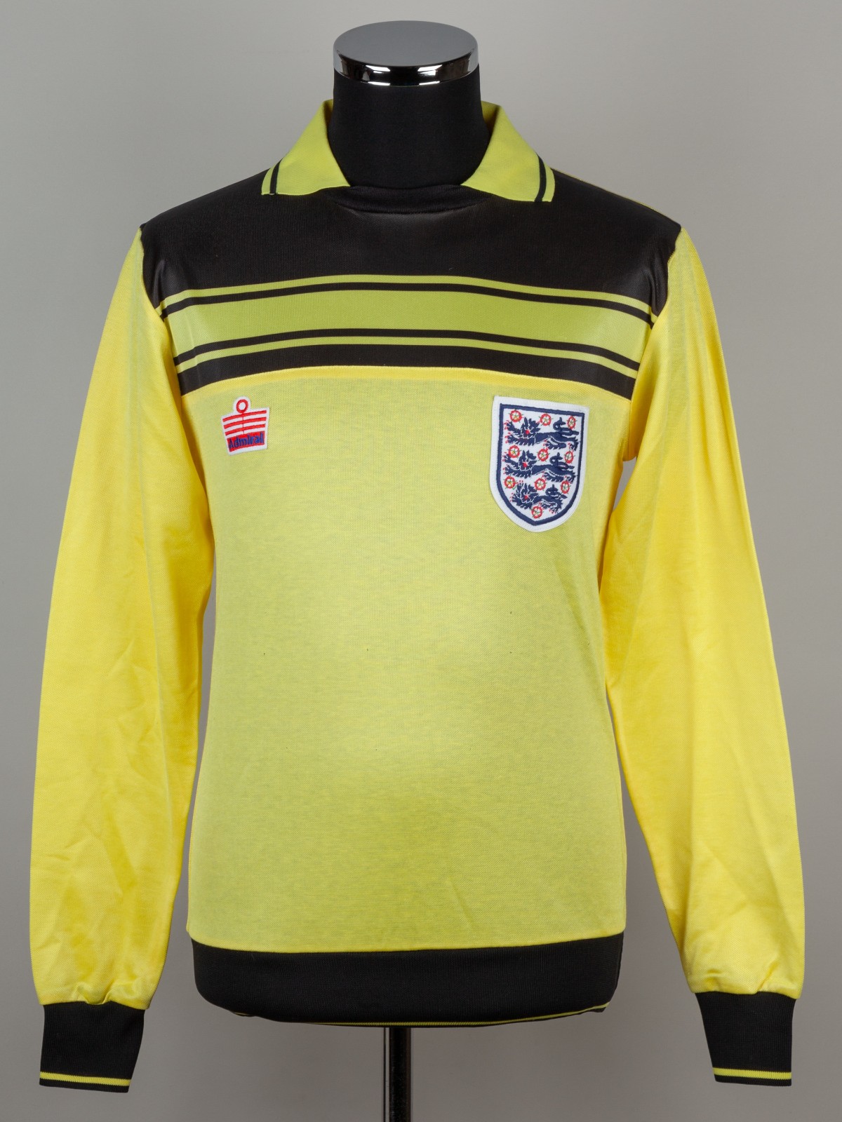 England 1982 GK Kit