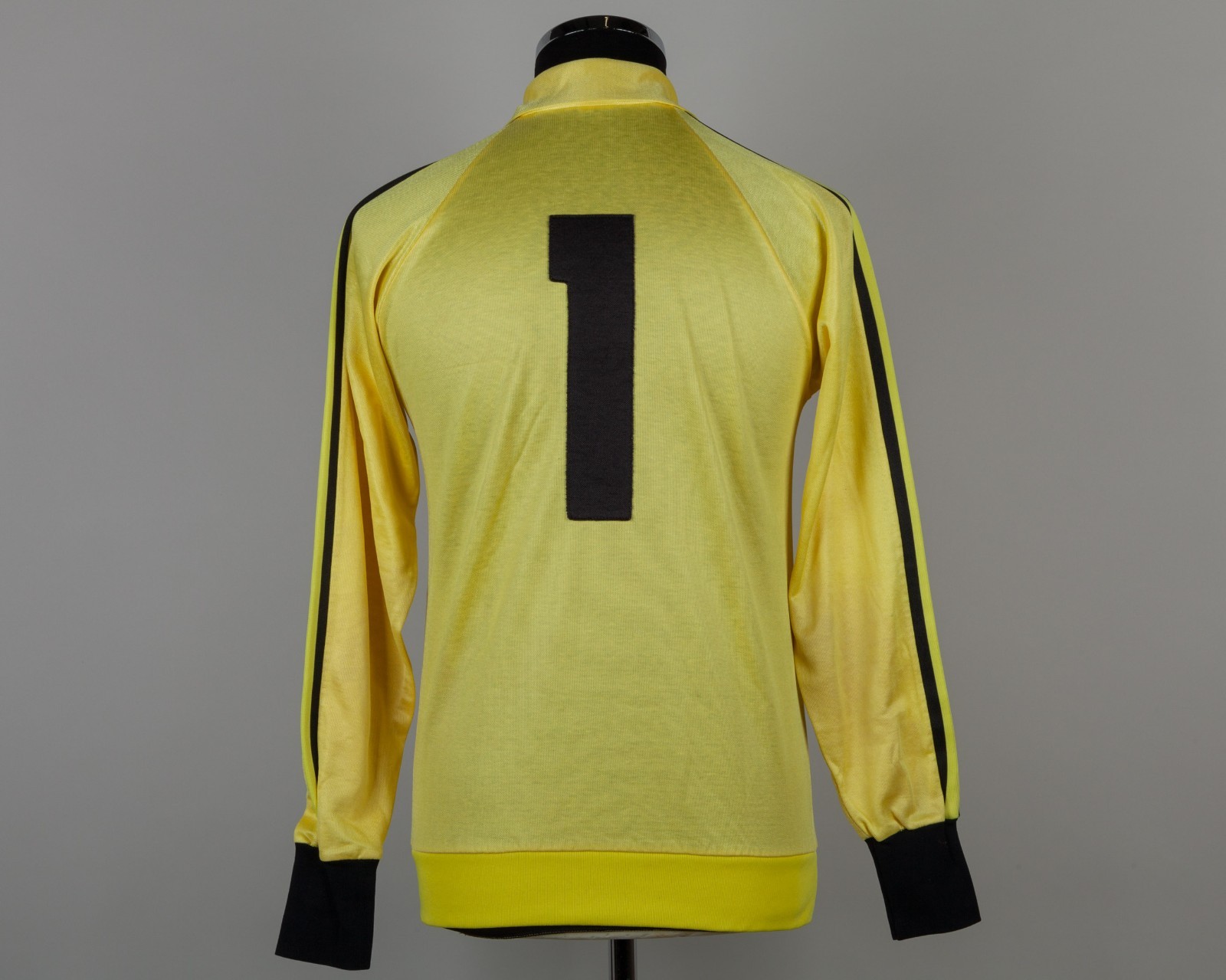 England 1980 GK 1 Kit