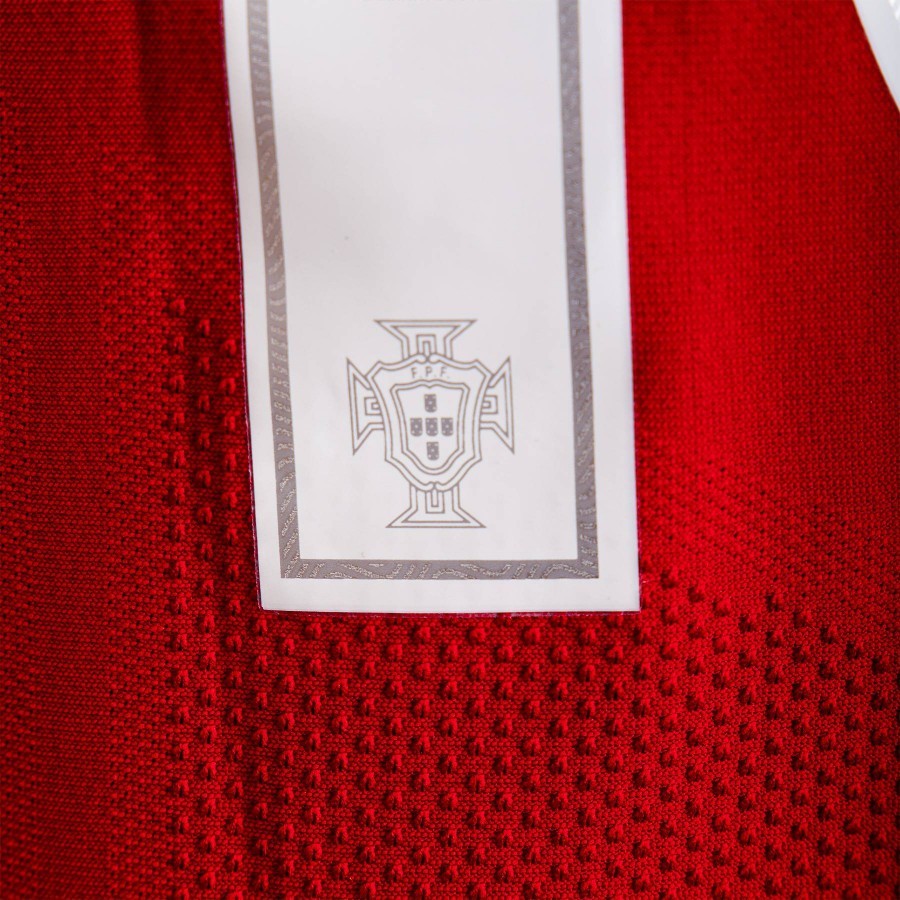 Portugal 2016-17 Home Kit