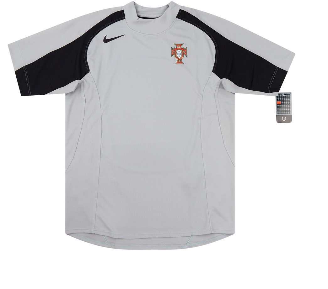 Portugal 2004 GK 2 Kit