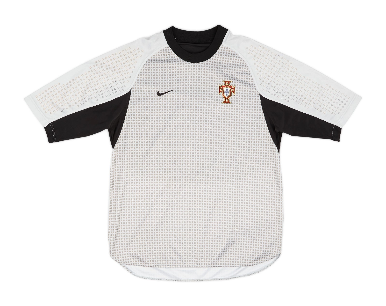 Portugal 2000 GK 2 Kit