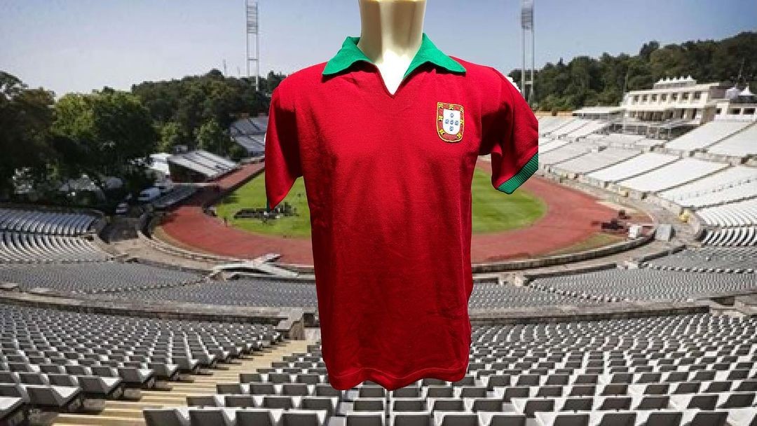Portugal 1972 Home Kit