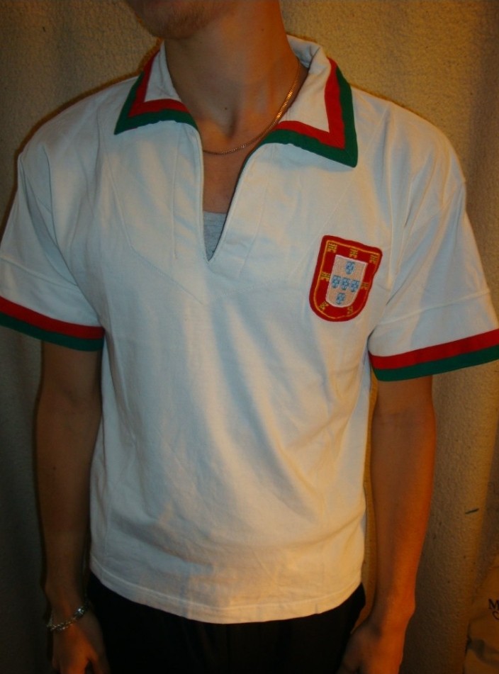 Portugal 1972 Away Kit