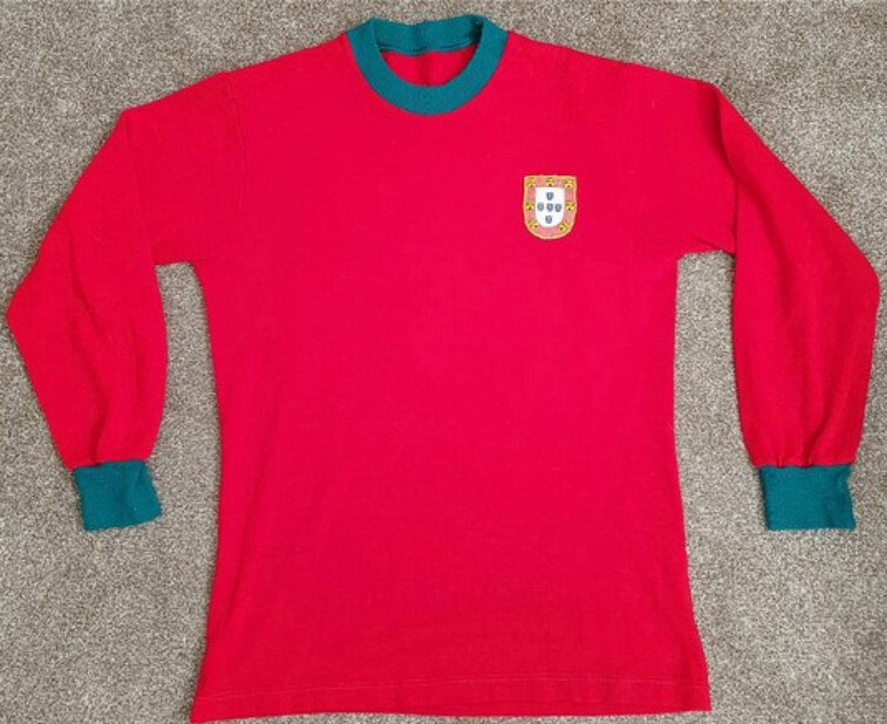 Portugal 1969 Home Kit