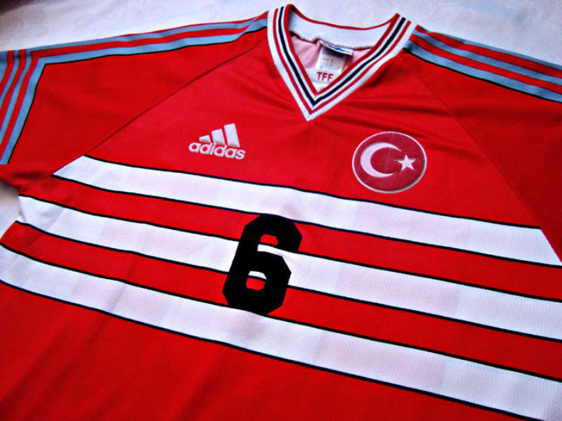 Turkey 1998 Away Kit