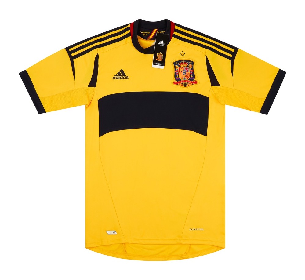 Spain 2012 GK 1 Kit