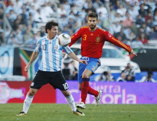 Spain 2010-11 Home Kit