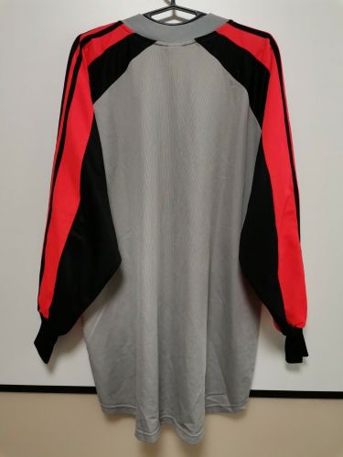 Spain 2000 GK 1 Kit