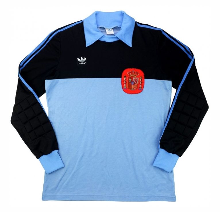 Spain 1982 GK 1 Kit