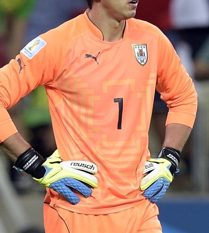 Uruguay 2014 GK 1 Kit