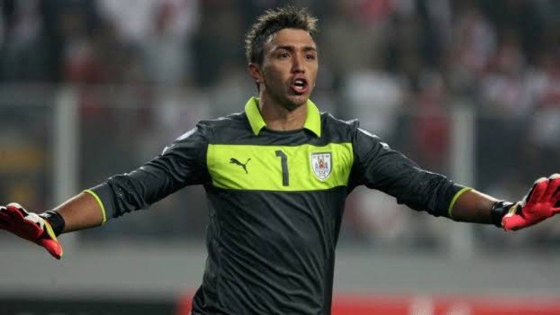 Uruguay 2012 GK 1 Kit