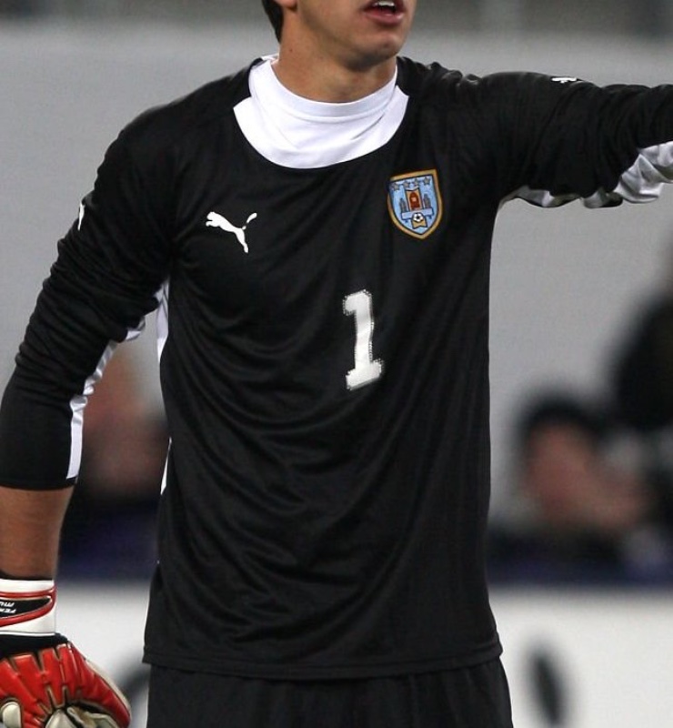 Uruguay 2008 GK 1 Kit