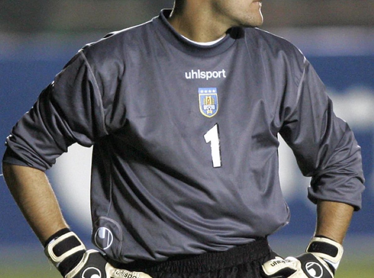 Uruguay 2004 GK 1 Kit