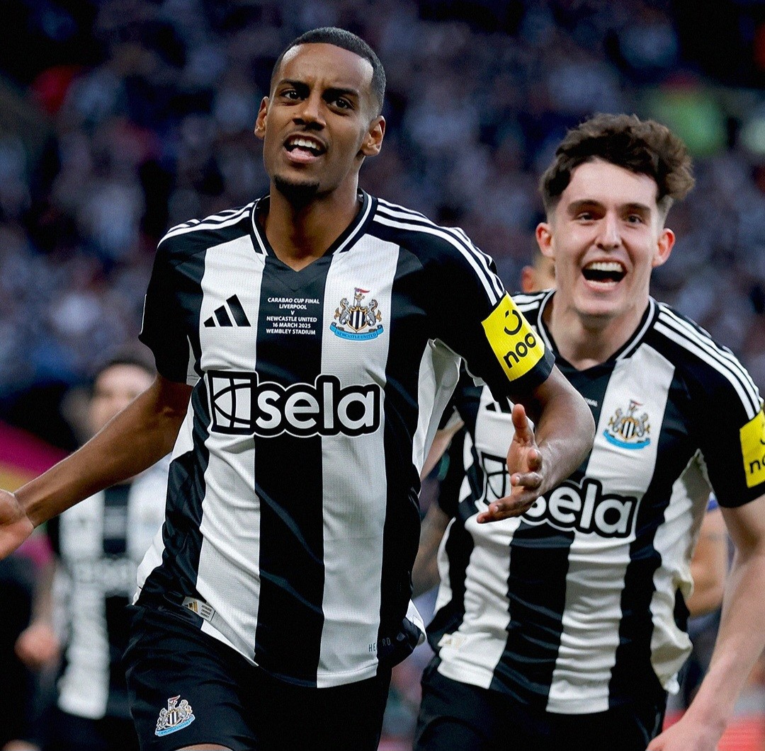 Newcastle United 2024-25 EFL Cup Final Kit